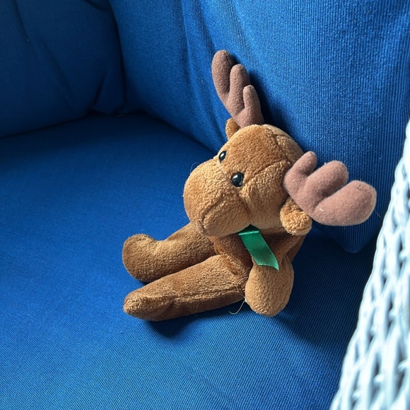 Vintage 1999 Avon Plush Full O'Beans Spruce the Moose - Picture 3 of 6